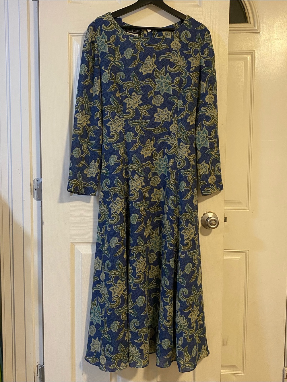 Long Sleeve Blue Floral Midi Dress with Green Accents